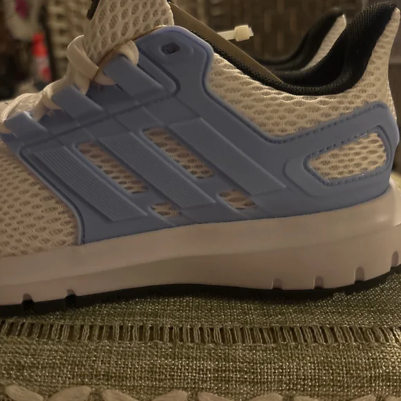 Women's Adidas Ultimashow Athletic Shoes Size 6 White & Blue - Picture 5 of 9